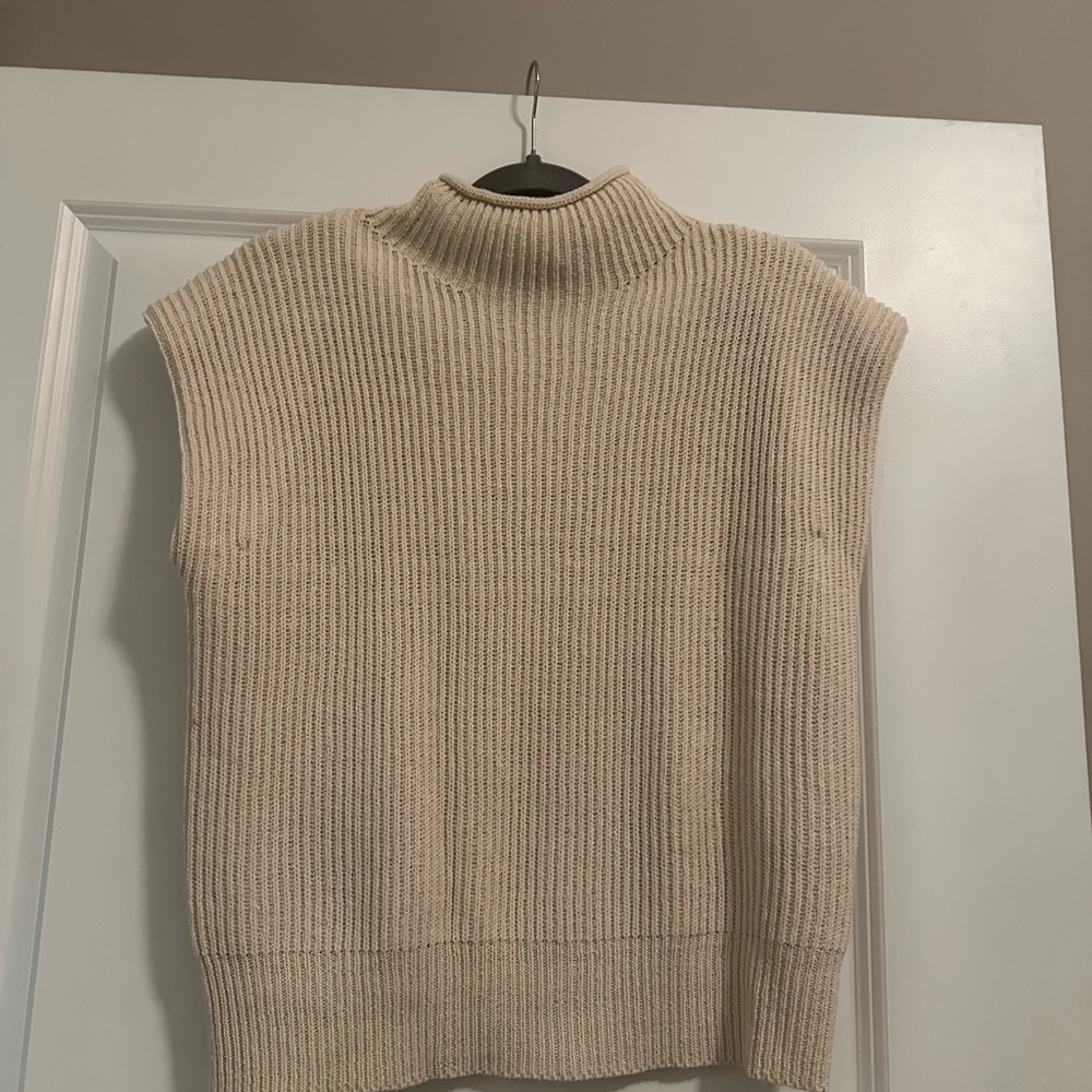 Le Lis Beige Knit Top